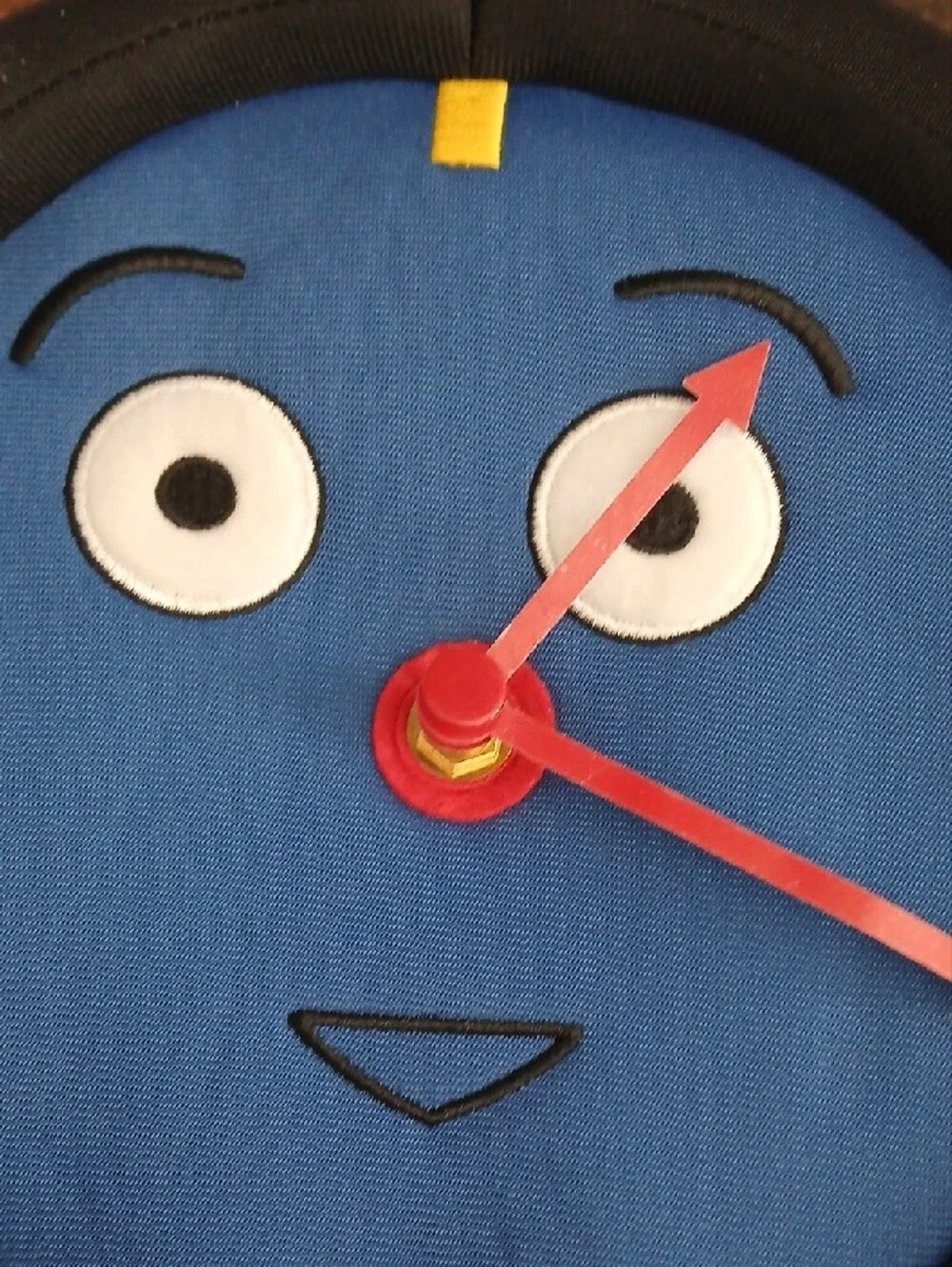 Don't Hug Me I'm Scared Kidrobot Clock